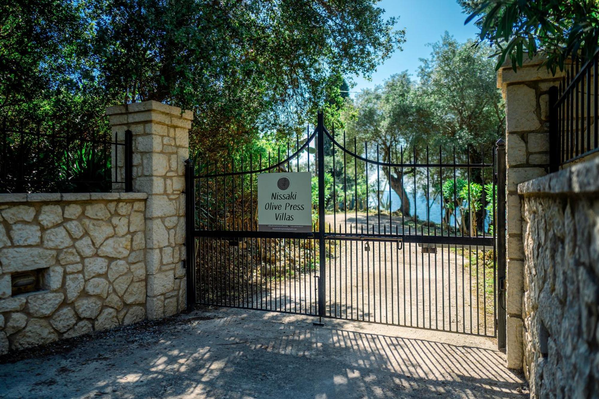 Nissaki Olive Press Villas Nisaki  Zewnętrze zdjęcie
